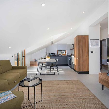 Oleander Urban Suites, High-Speed Internet, Beach At 250, Pet Friendly Τρογκίρ Εξωτερικό φωτογραφία